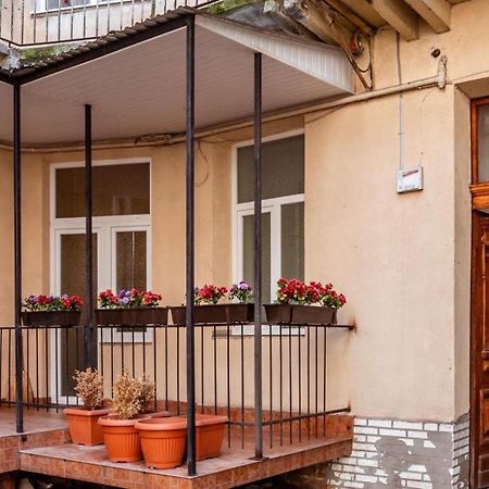 2 Rooms Central Anna Apartment Львов Экстерьер фото